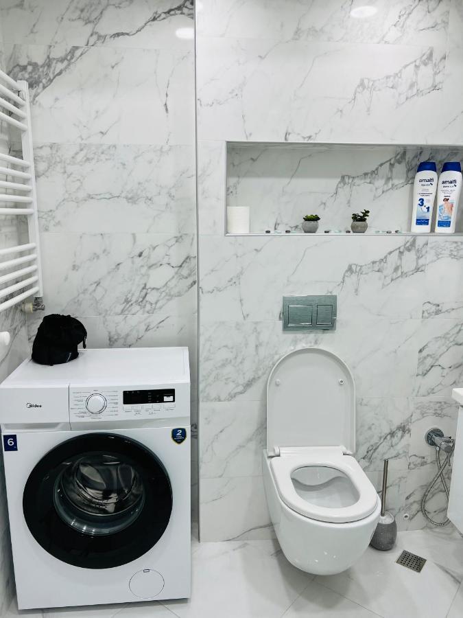 Aura Apartment Kutaisi Luaran gambar